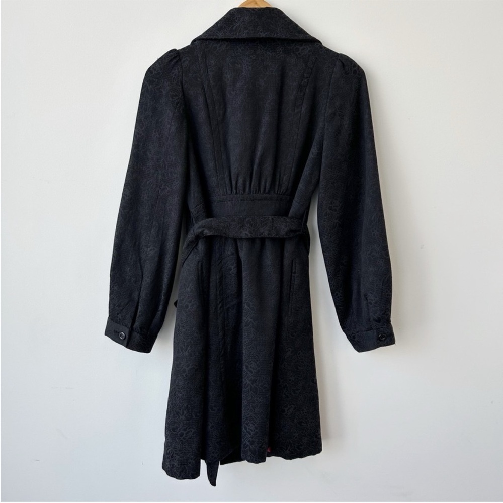 Forever 21 • Black Textured Floral Trench Coat - Picture 4 of 6